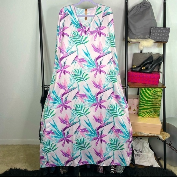 Casa Zeta Jones Lavender Floral Print Caftan - Picture 1 of 8